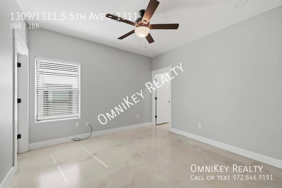 Apartment for rent at 1309 1311 S 5th Ave, Denison, TX 75021