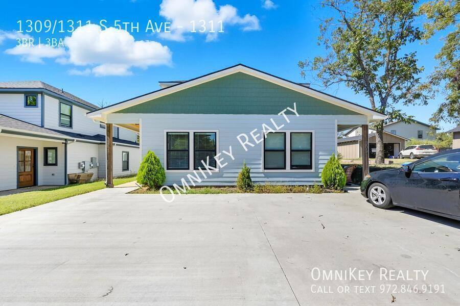Apartment for rent at 1309 1311 S 5th Ave, Denison, TX 75021