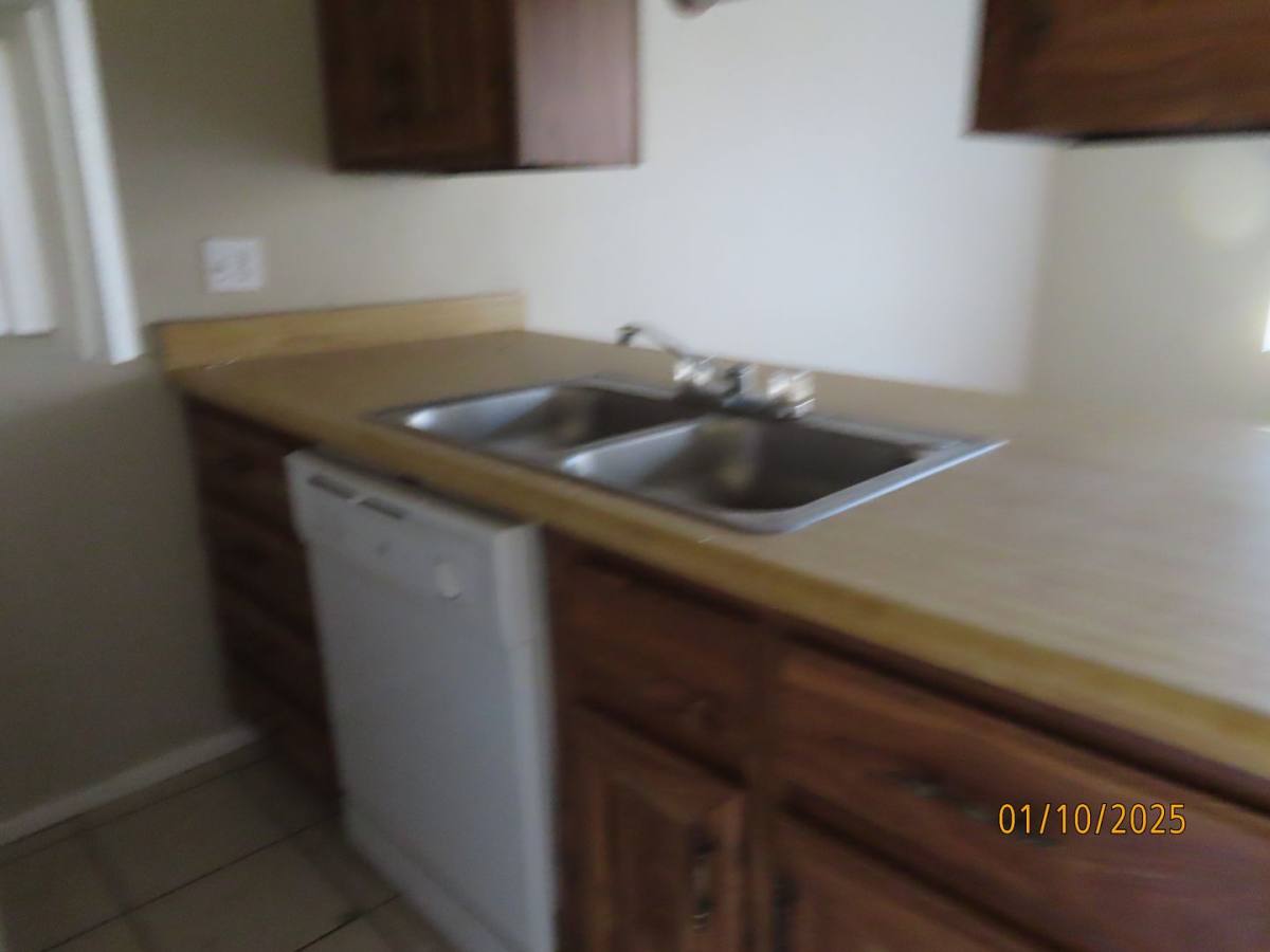 Condo for rent at 461 W Holmes Ave, Mesa, AZ 85210