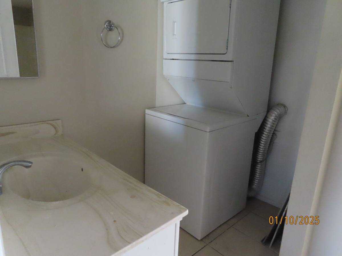 Condo for rent at 461 W Holmes Ave, Mesa, AZ 85210