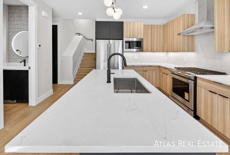 Townhouse for rent at 830 Cherry St #2, Denver, CO 80220