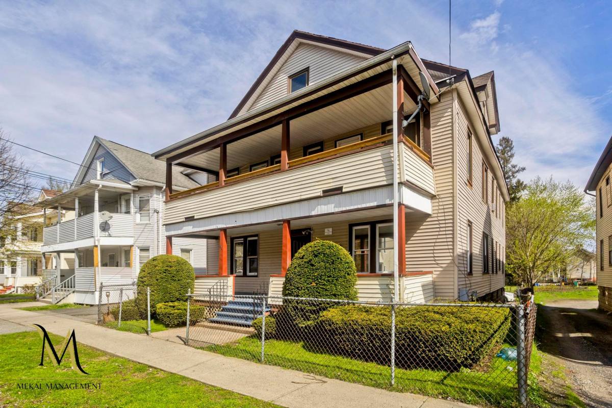 Apartment for rent at 61 Hill St, West Springfield, MA 01089