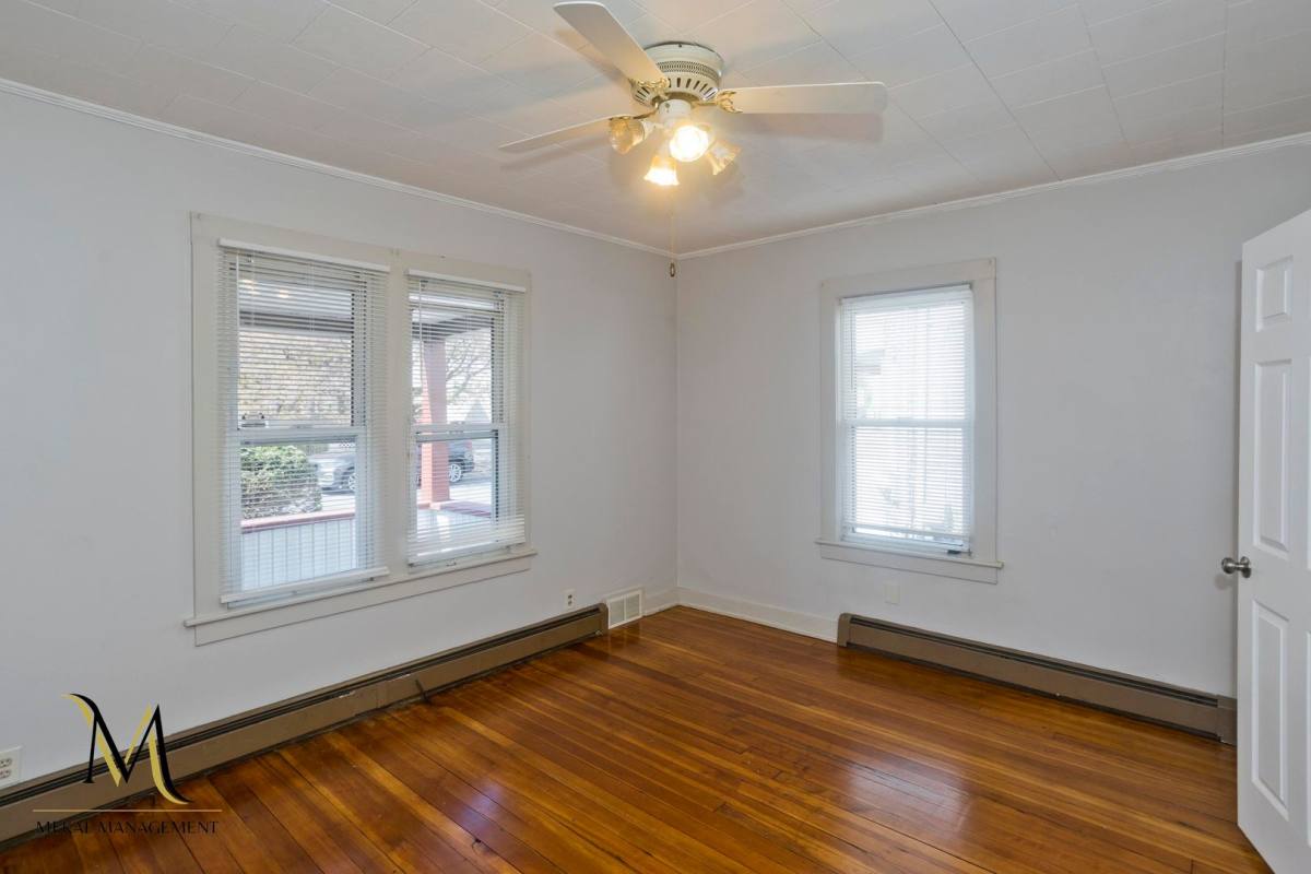 Apartment for rent at 61 Hill St, West Springfield, MA 01089