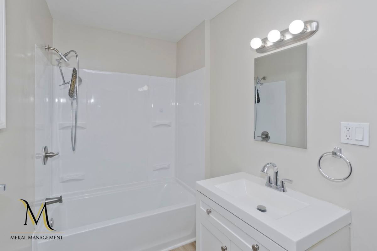 Apartment for rent at 61 Hill St, West Springfield, MA 01089