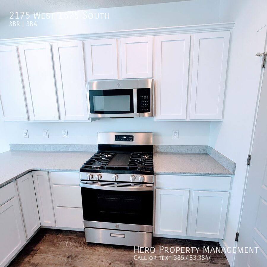Townhouse for rent at 2175 W 1675 S, Ogden, UT 84401