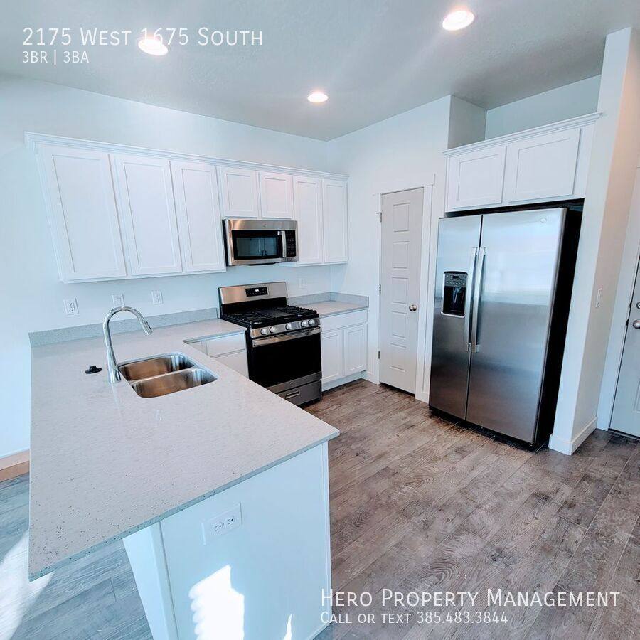 Townhouse for rent at 2175 W 1675 S, Ogden, UT 84401