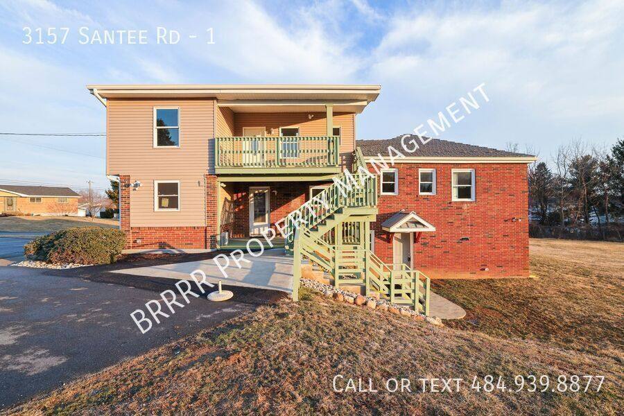 Apartment for rent at 3157 Santee Rd #1, Bethlehem, PA 18020