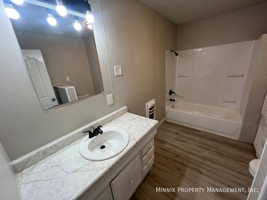 House for rent at 950 S 10th St, Slaton, TX 79364