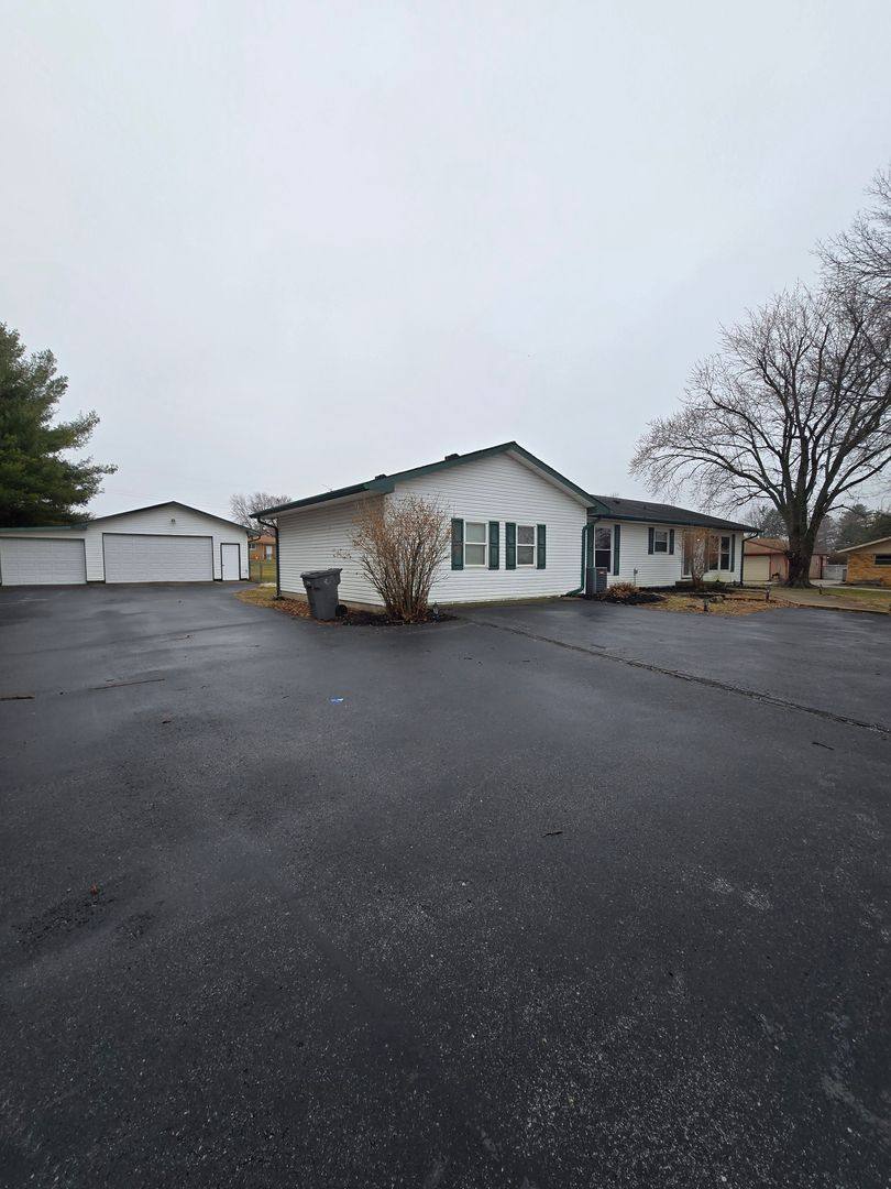 House for rent at 1703 E Stop 12 Rd, Indianapolis, IN 46227