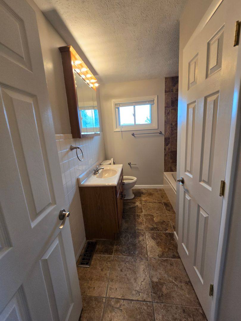 House for rent at 1703 E Stop 12 Rd, Indianapolis, IN 46227
