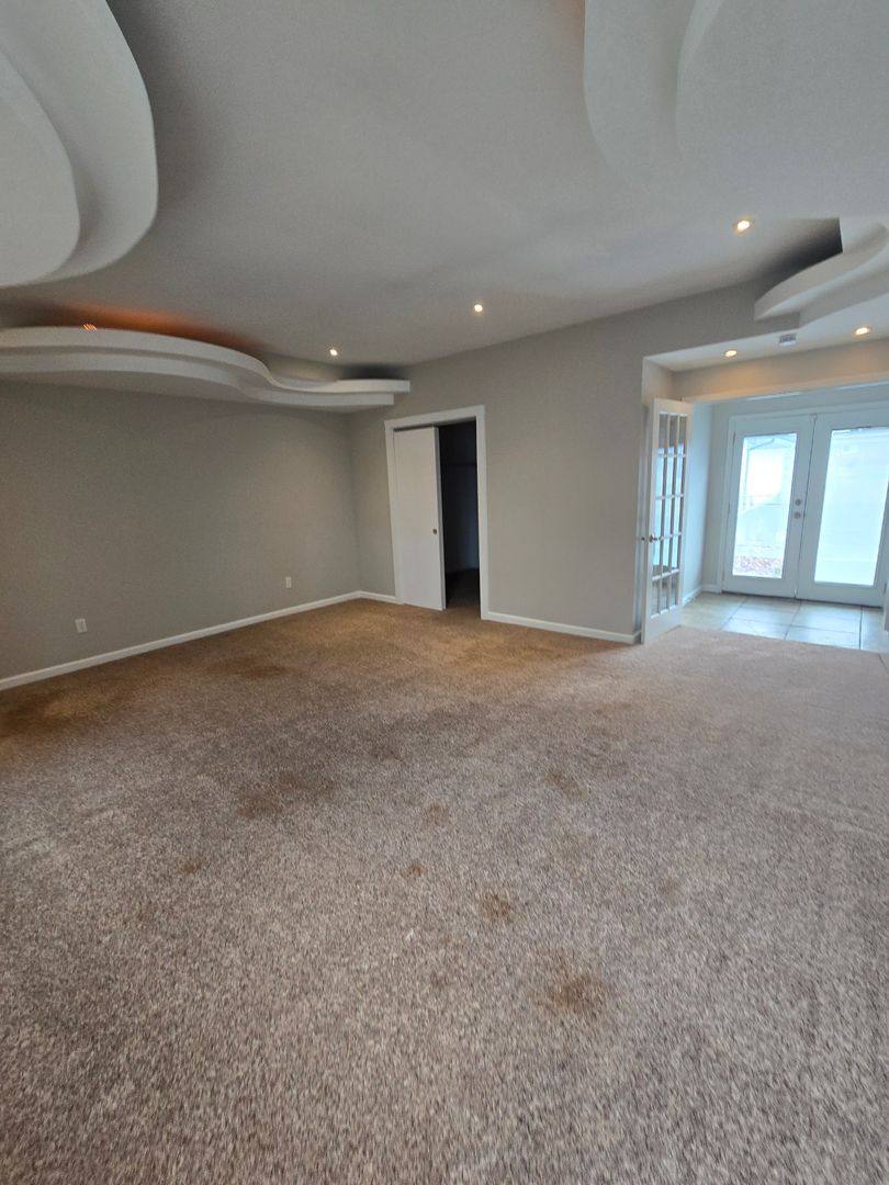 House for rent at 1703 E Stop 12 Rd, Indianapolis, IN 46227
