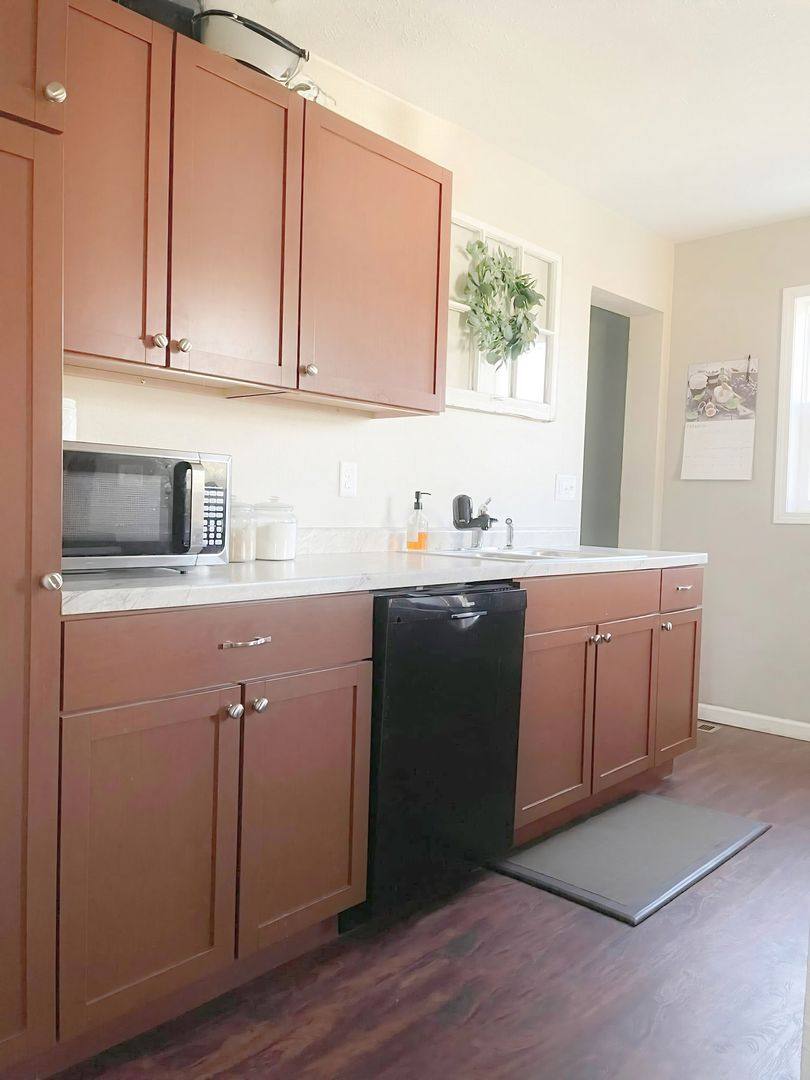 House for rent at 2403 36th St, Des Moines, IA 50310