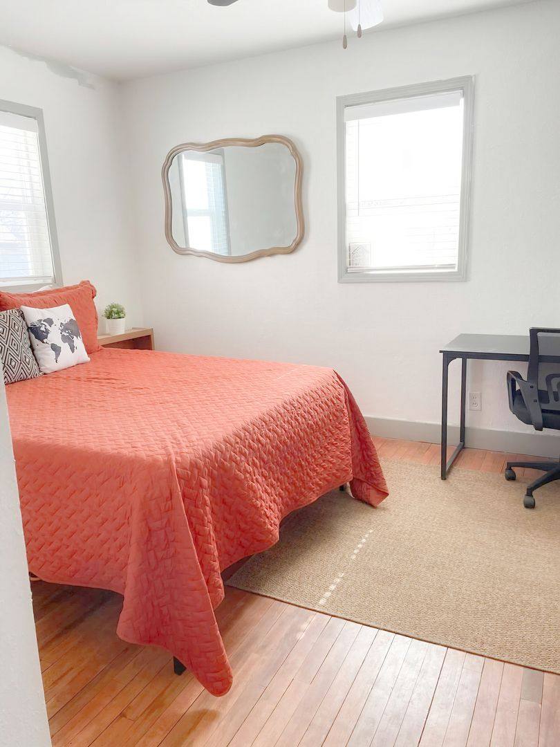 House for rent at 2403 36th St, Des Moines, IA 50310