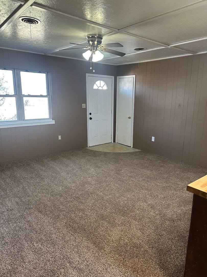 House for rent at 904 SE 34th St, Oklahoma City, OK 73129