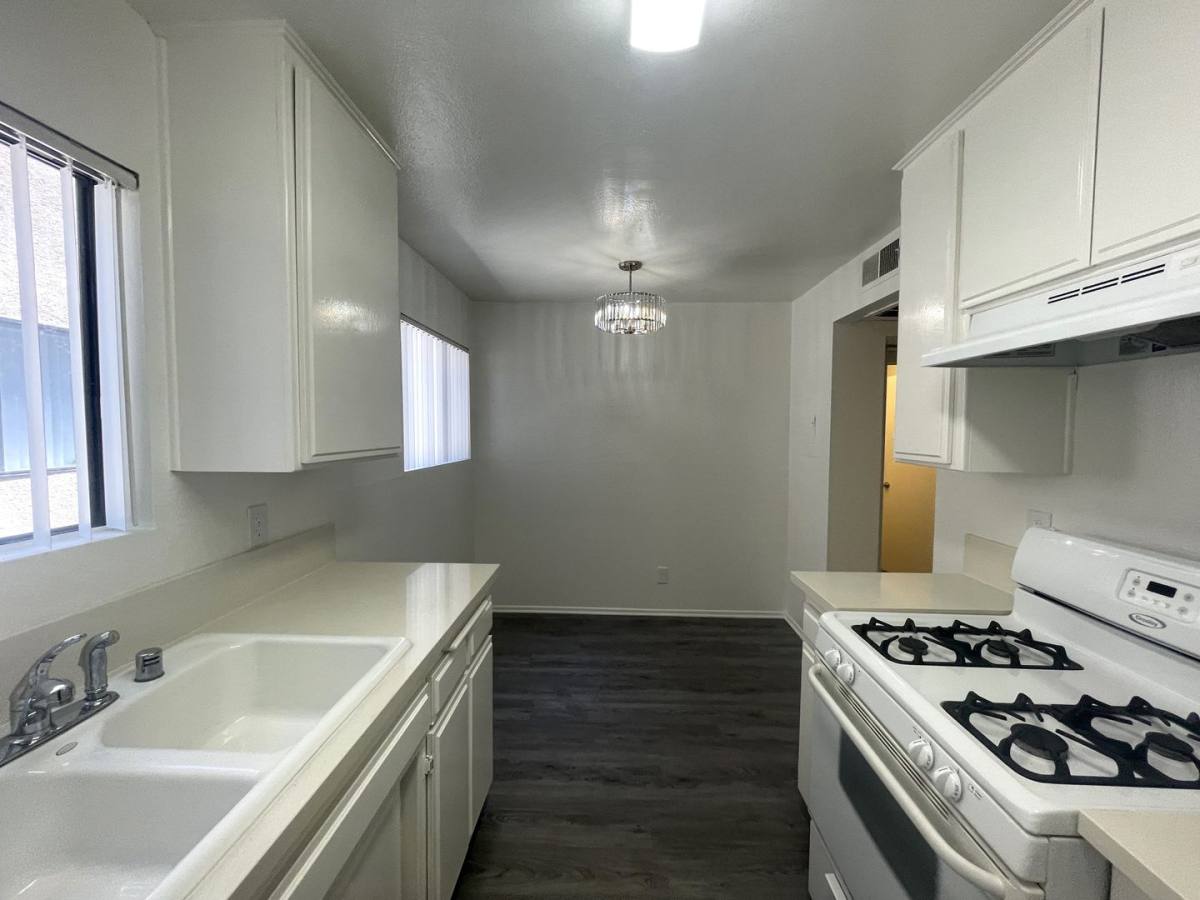Apartment for rent at 10926 Huston St, North Hollywood, CA 91601
