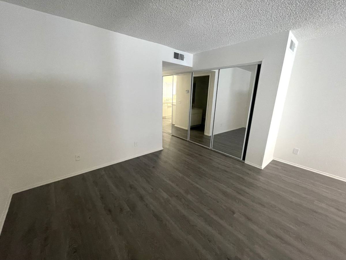 Apartment for rent at 10926 Huston St, North Hollywood, CA 91601