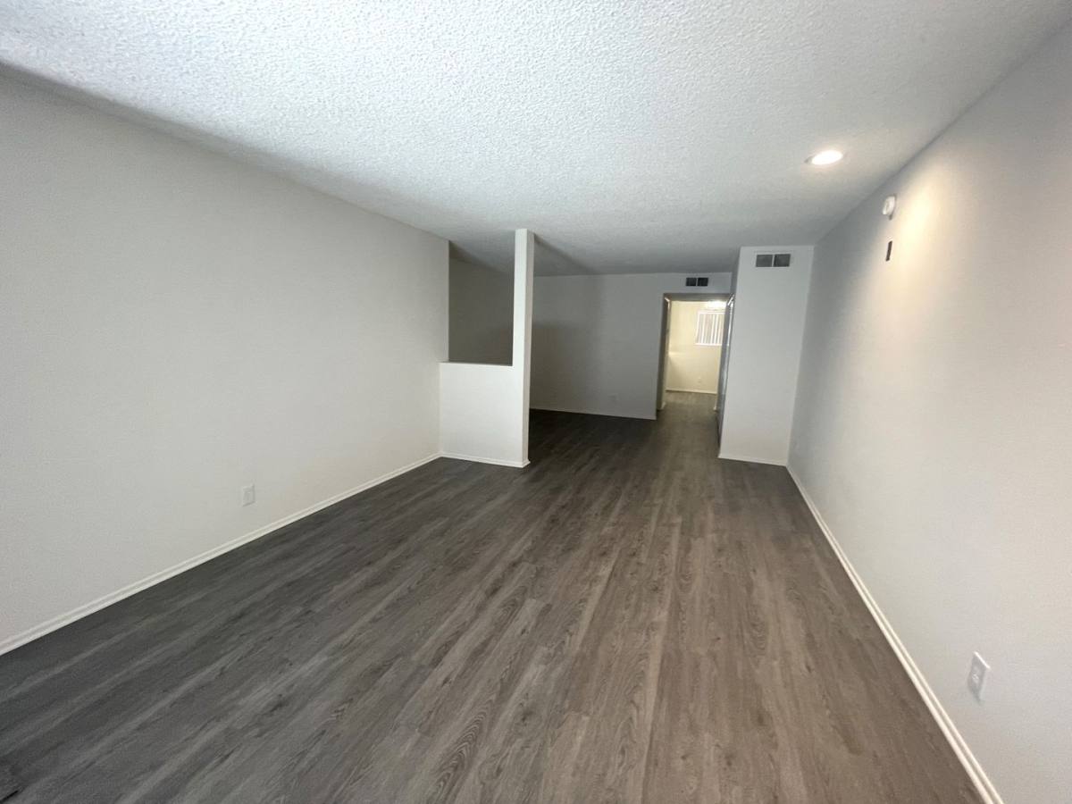Apartment for rent at 10926 Huston St, North Hollywood, CA 91601