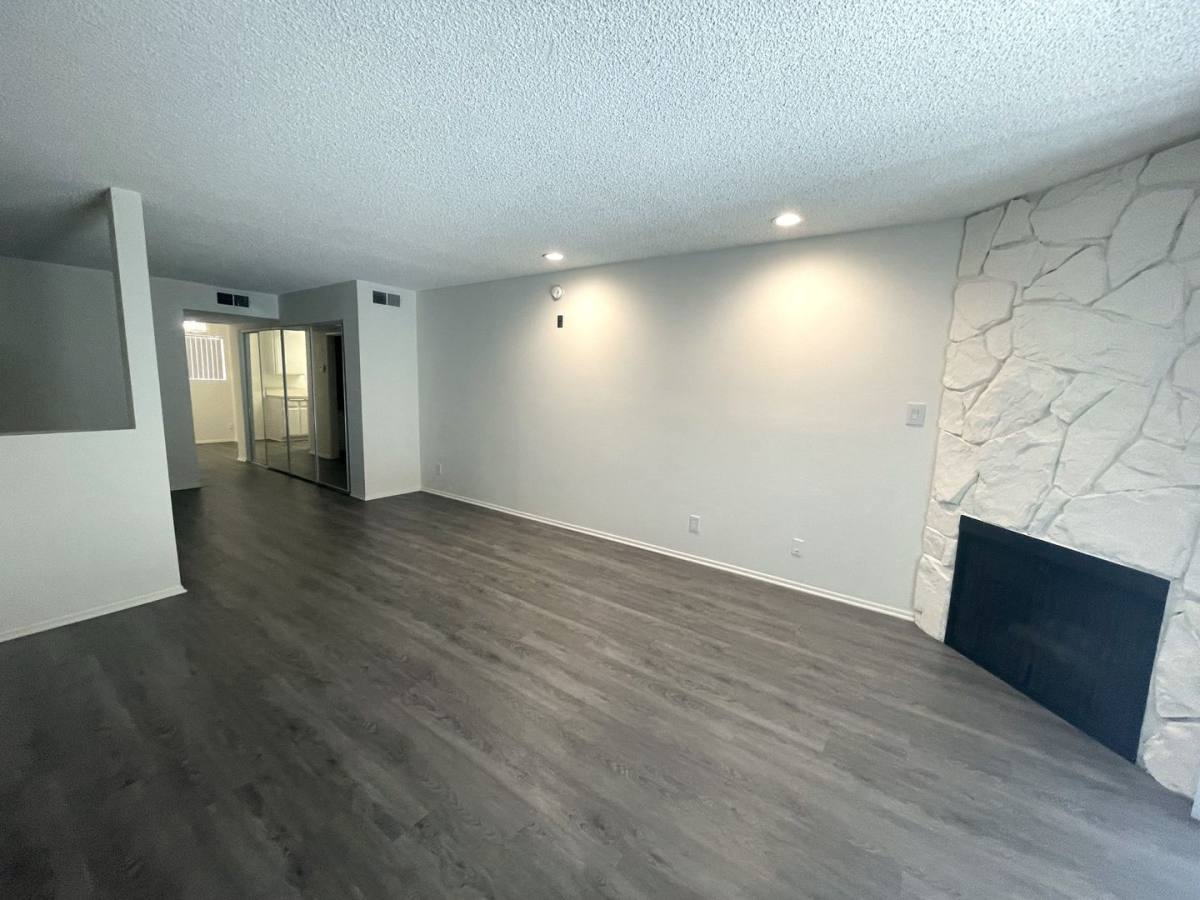Apartment for rent at 10926 Huston St, North Hollywood, CA 91601