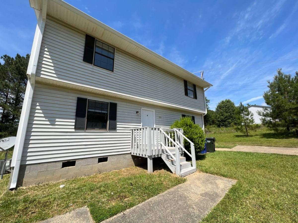 House for rent at 1410-B Cherrycrest Dr #B, Durham, NC 27704