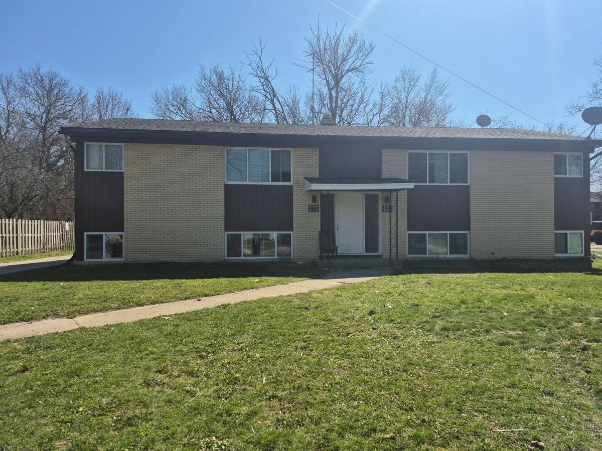 Apartment for rent at 944-950 33rd St SE, Grand Rapids, MI 49508