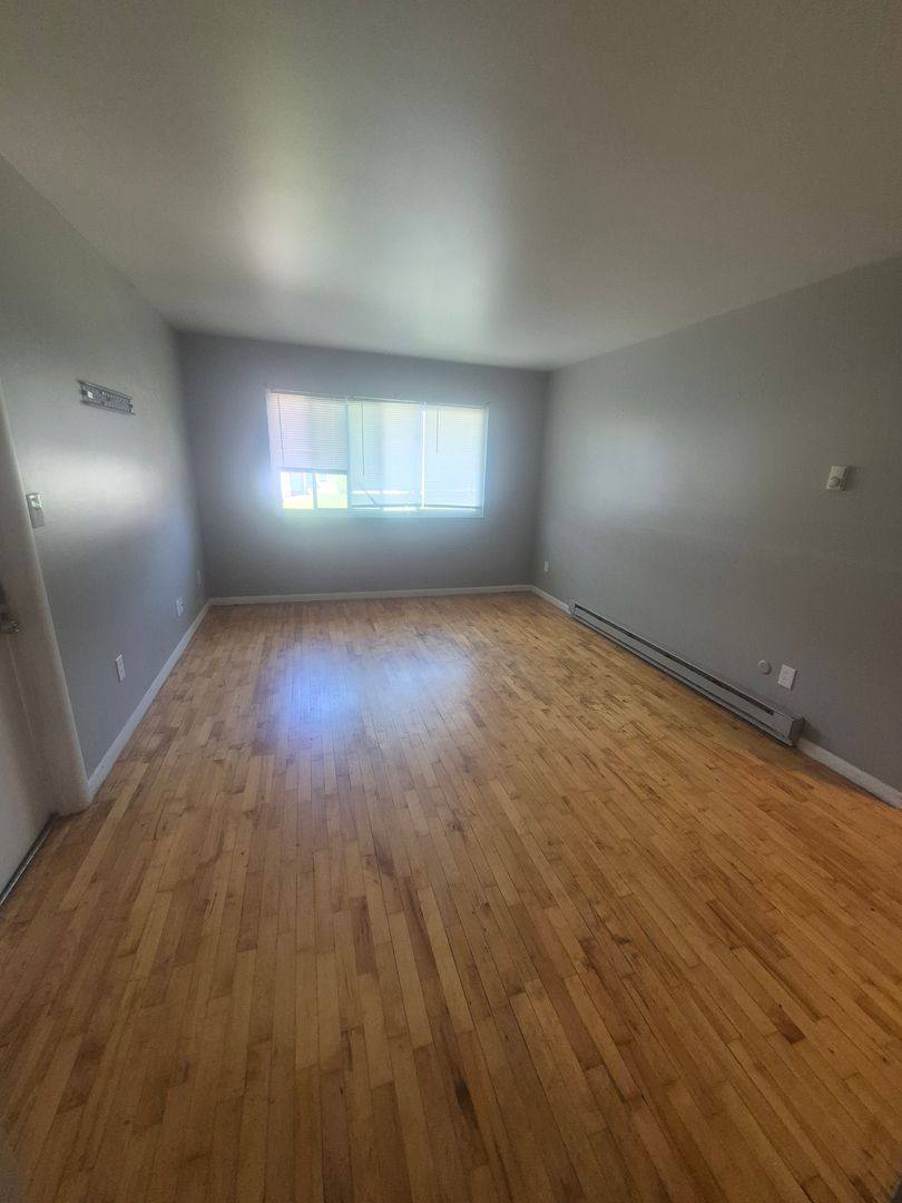 Apartment for rent at 944-950 33rd St SE, Grand Rapids, MI 49508