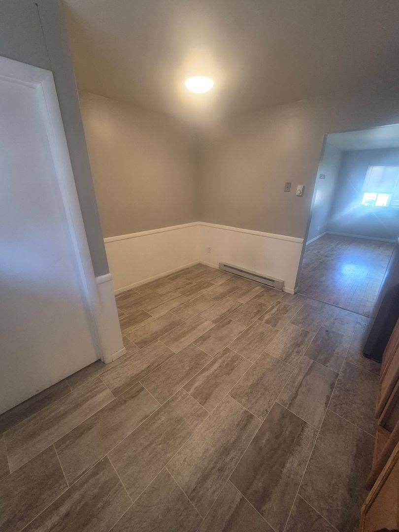 Apartment for rent at 944-950 33rd St SE, Grand Rapids, MI 49508