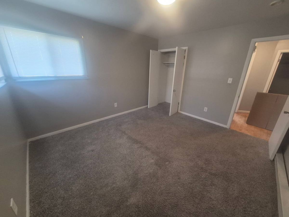 Apartment for rent at 944-950 33rd St SE, Grand Rapids, MI 49508