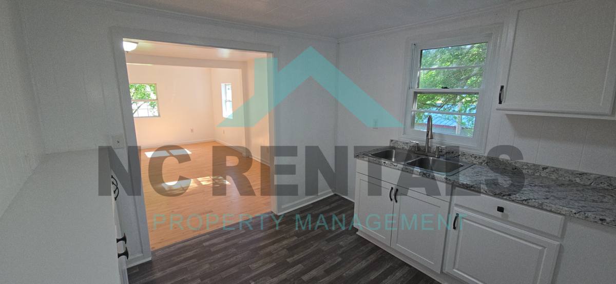 House for rent at 2214 Noahtown Rd, Thomasville, NC 27360