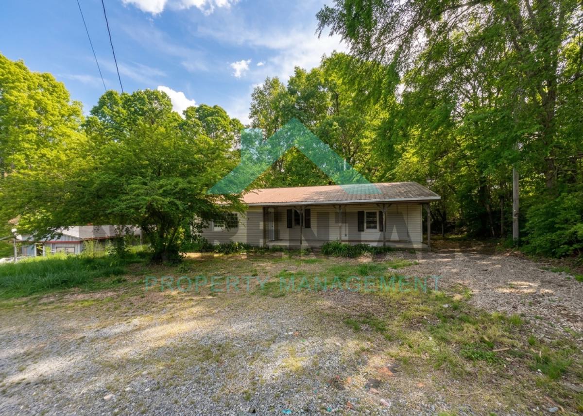 House for rent at 2214 Noahtown Rd, Thomasville, NC 27360