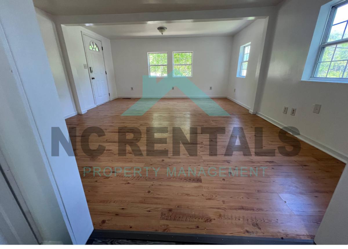 House for rent at 2214 Noahtown Rd, Thomasville, NC 27360