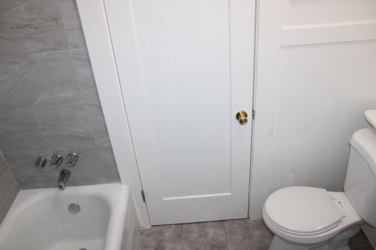House for rent at 1621 Florida Ave, Richmond, CA 94804