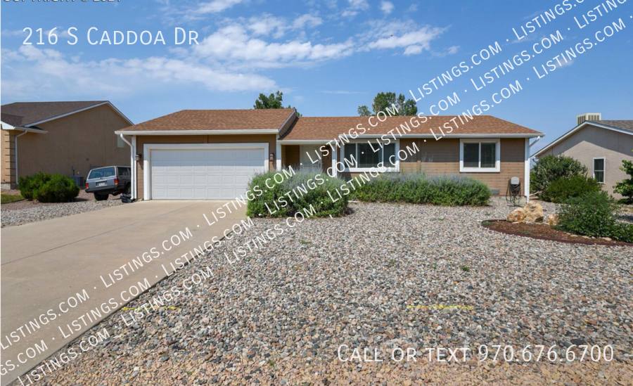 House for rent at 216 S Caddoa Dr, Pueblo, CO 81007