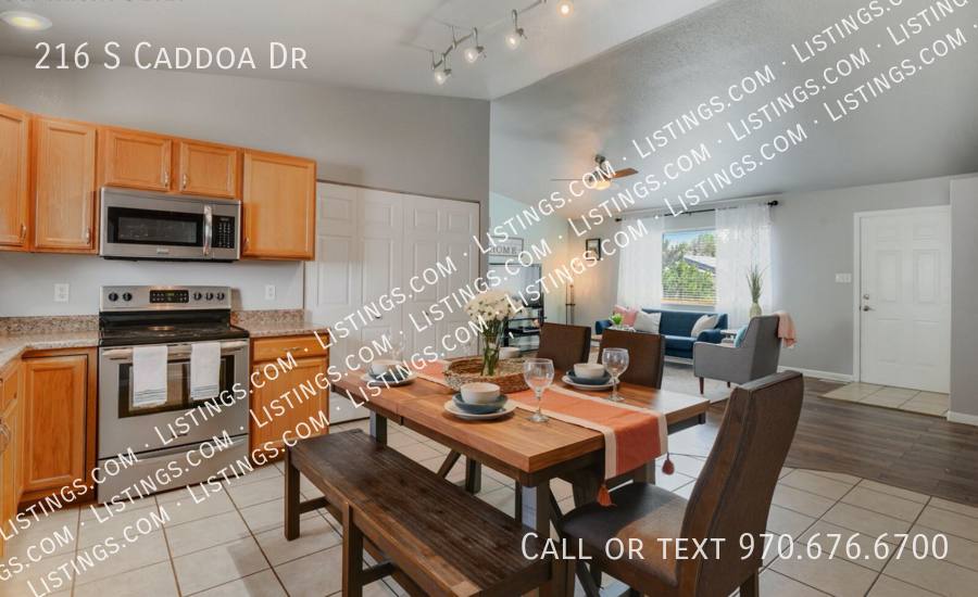 House for rent at 216 S Caddoa Dr, Pueblo, CO 81007
