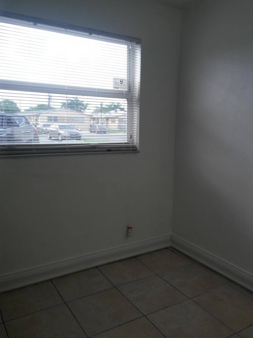 Apartment for rent at 840 NW 10th St, Hallandale, FL 33009