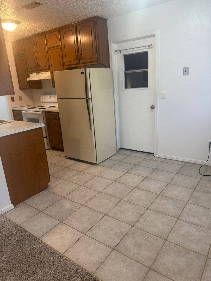 House for rent at 315 Willow Place, Yukon, OK 73099