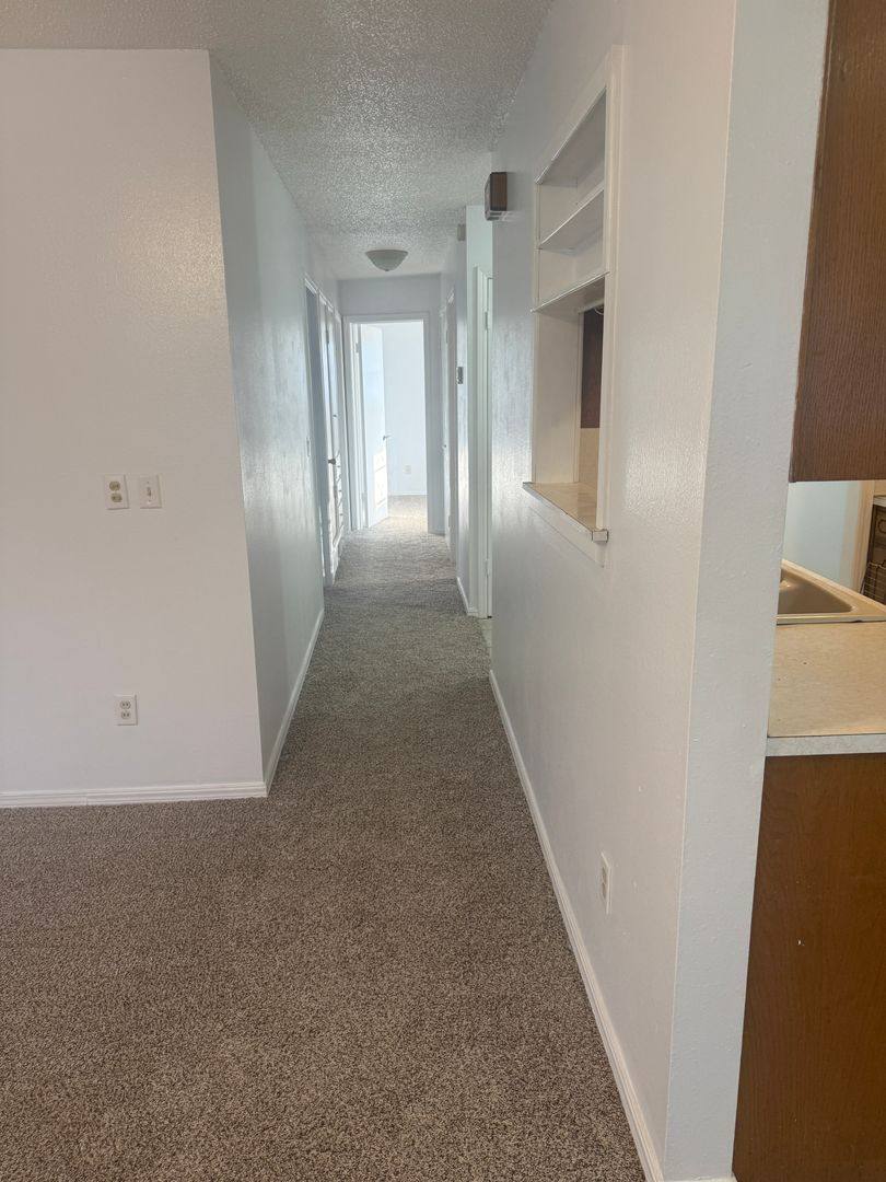 House for rent at 315 Willow Place, Yukon, OK 73099