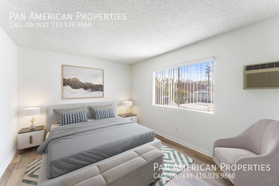 Apartment for rent at 2323 Elden Ave #39, Costa Mesa, CA 92627