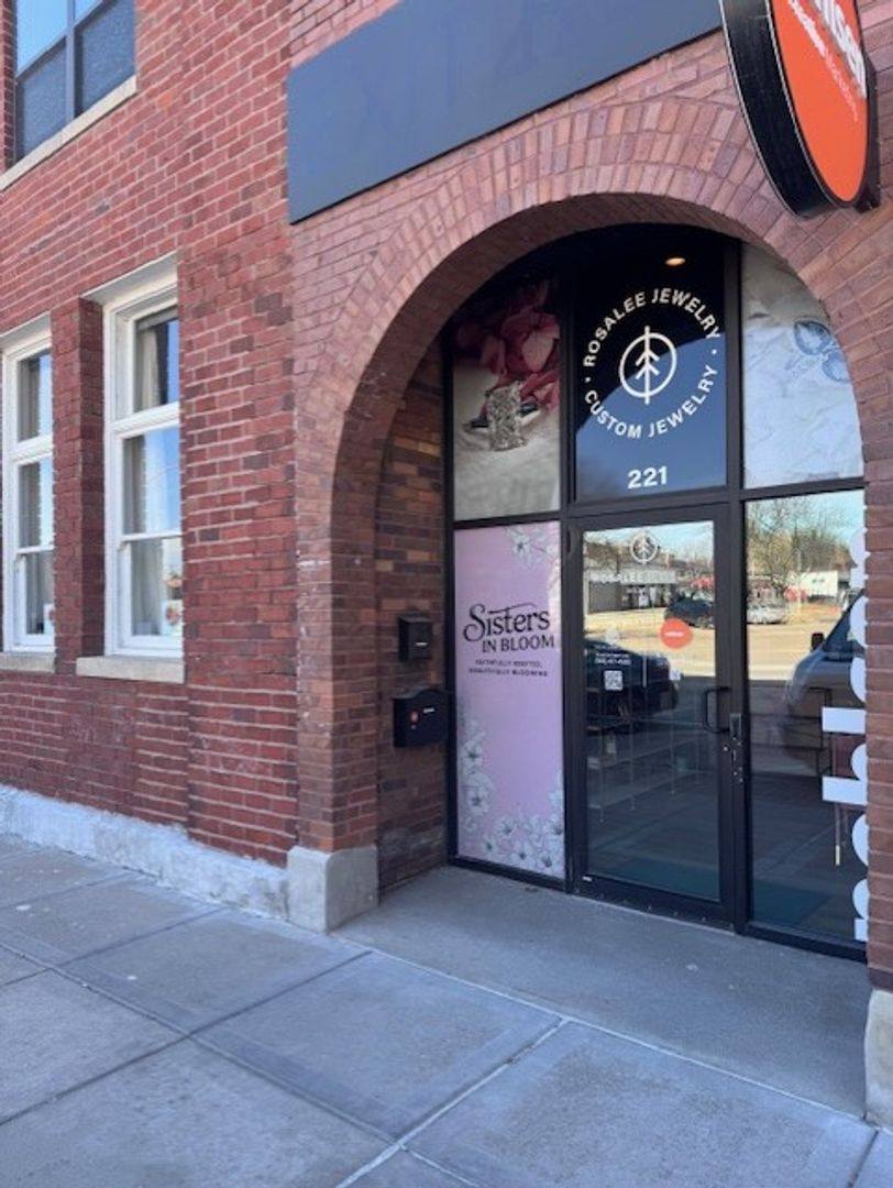 Apartment for rent at 221 E 2nd St #C, Davenport, IA 52801