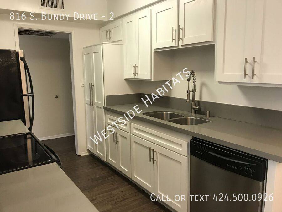 Apartment for rent at 816 S Bundy Dr #2, Los Angeles, CA 90049