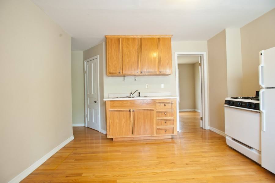 Apartment for rent at 2429-2431 N Farwell Ave, Milwaukee, WI 53211