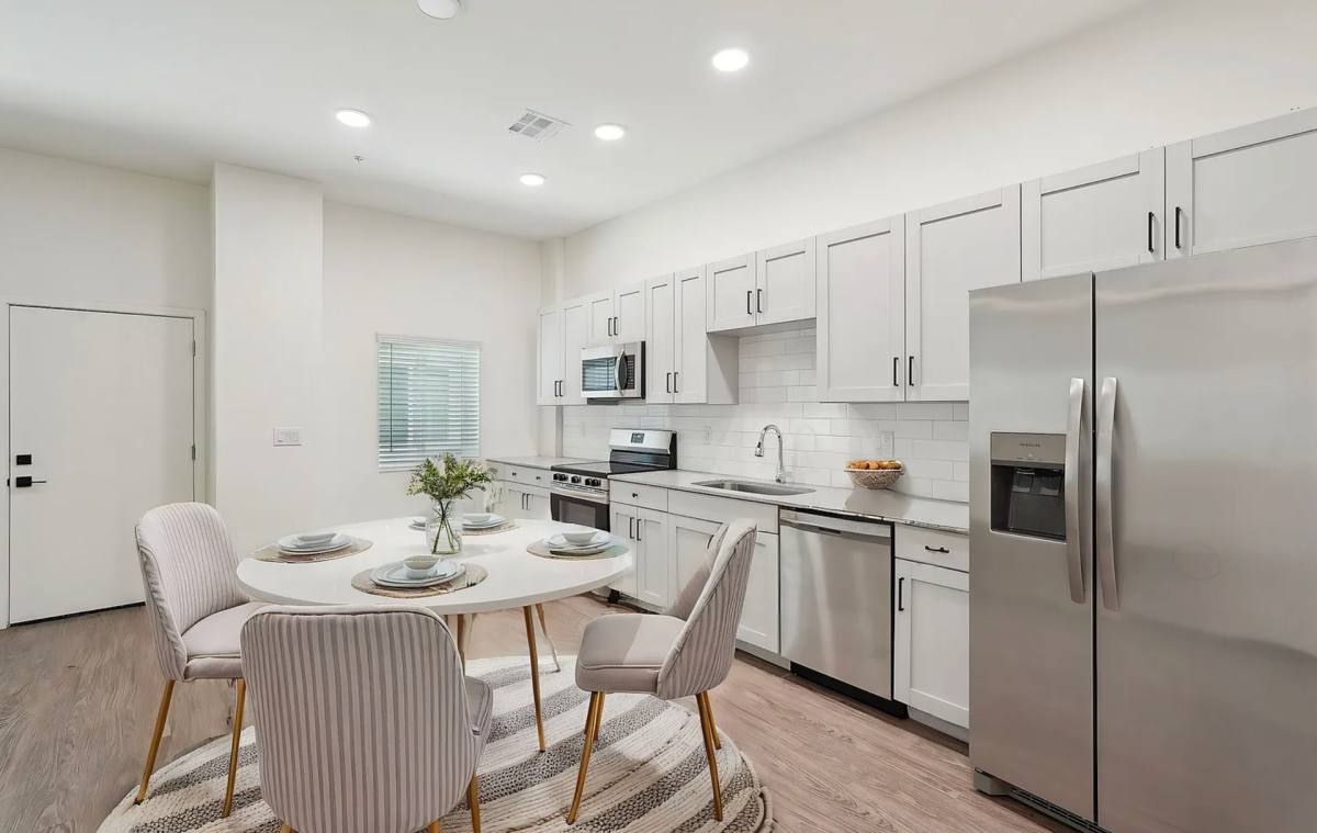 Apartment for rent at 3031 W Northern Ave, Phoenix, AZ 85051