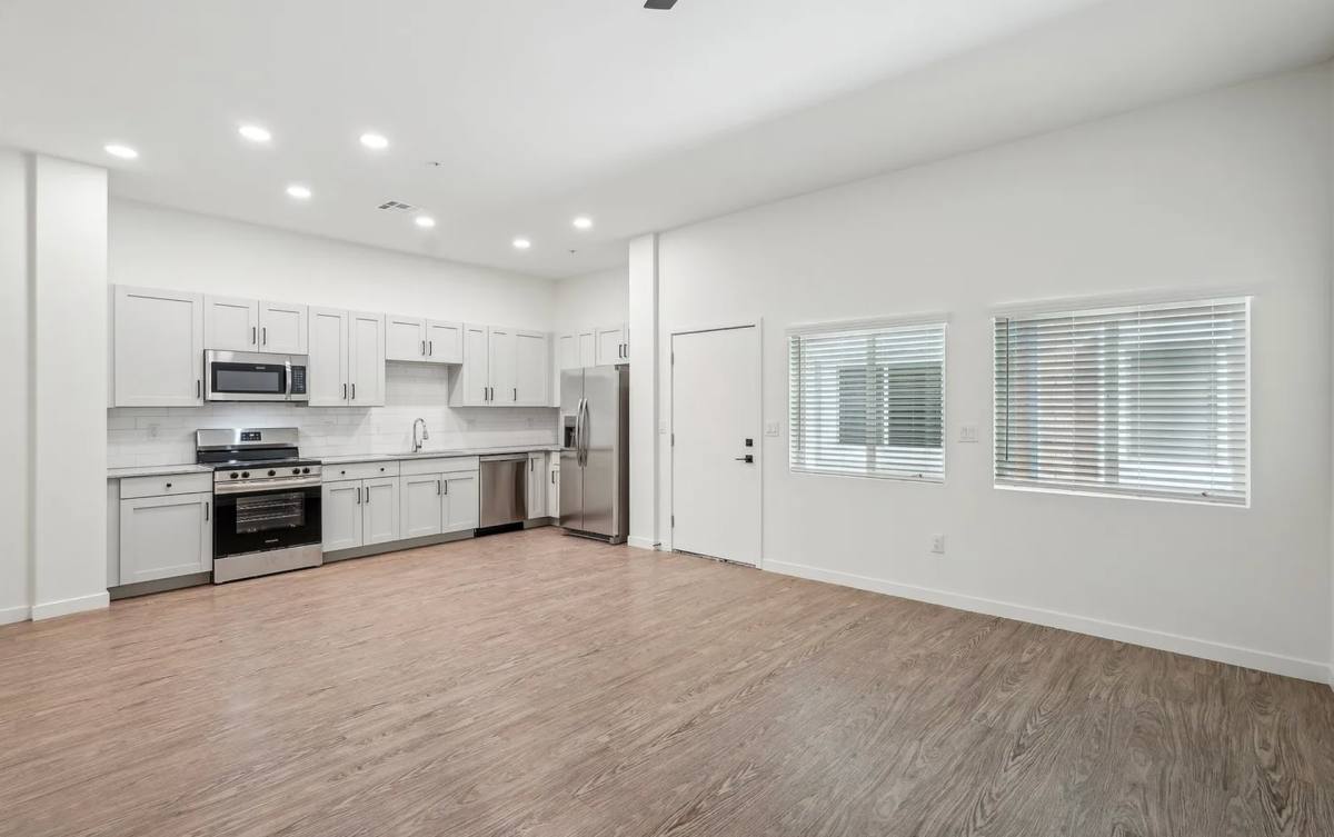 Apartment for rent at 3031 W Northern Ave, Phoenix, AZ 85051