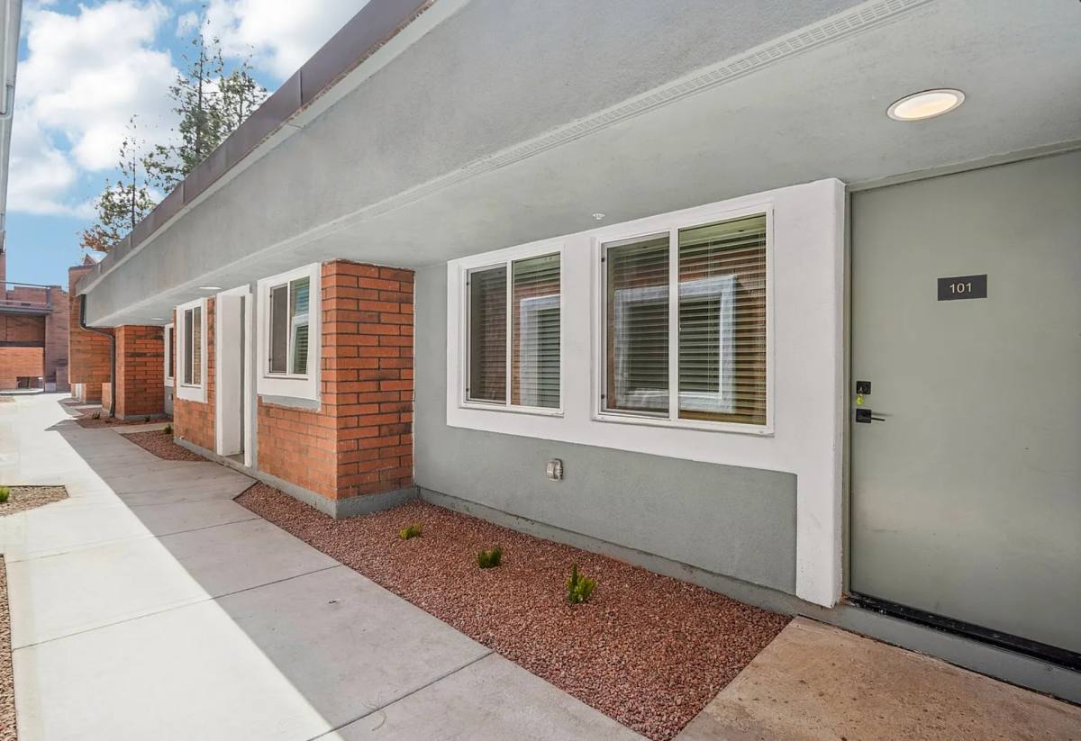 Apartment for rent at 3031 W Northern Ave, Phoenix, AZ 85051