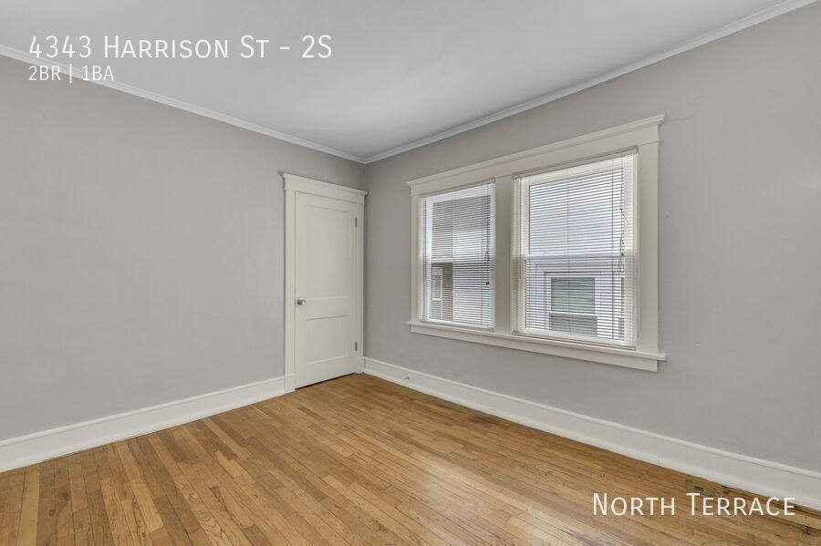 Apartment for rent at 4343 Harrison St #2S, Kansas City, MO 64110