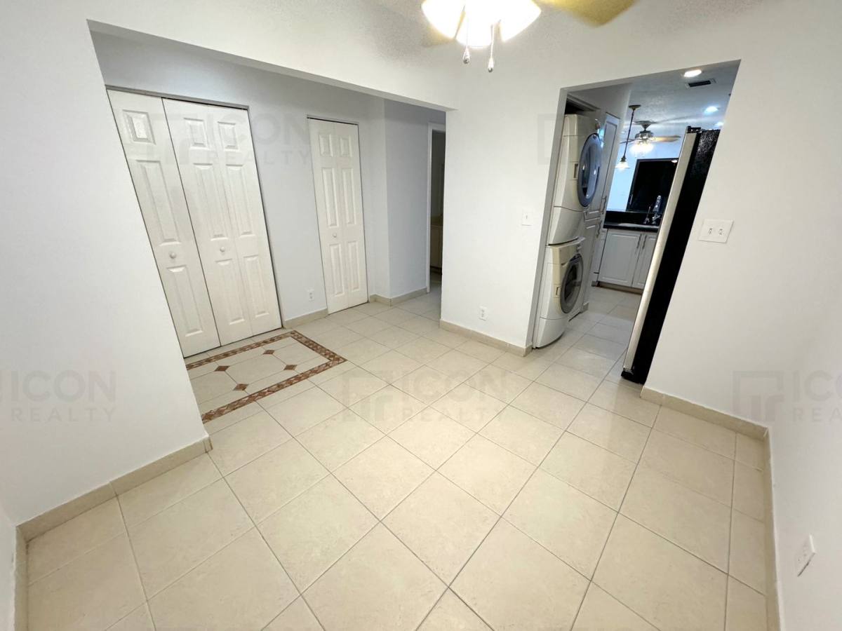 Townhouse for rent at 9120 NW 40th St, Coral Springs, FL 33065
