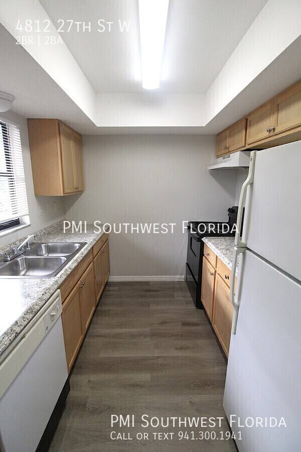 Apartment for rent at 4812 27th St W, Bradenton, FL 34207