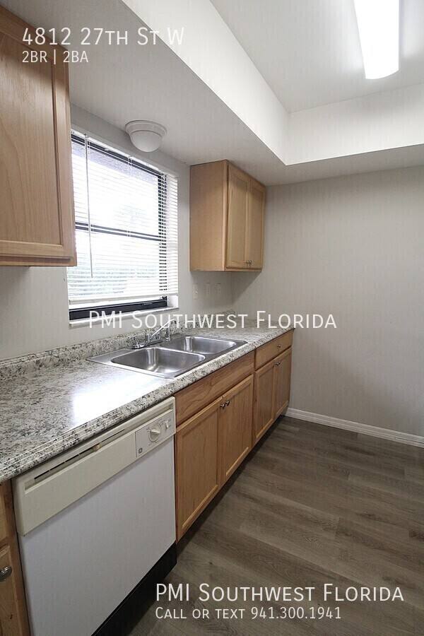 Apartment for rent at 4812 27th St W, Bradenton, FL 34207