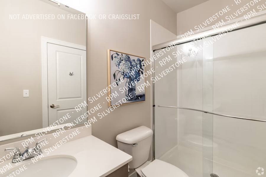 Apartment for rent at 2796 Barrington Square, Auburn Hills, MI 48326