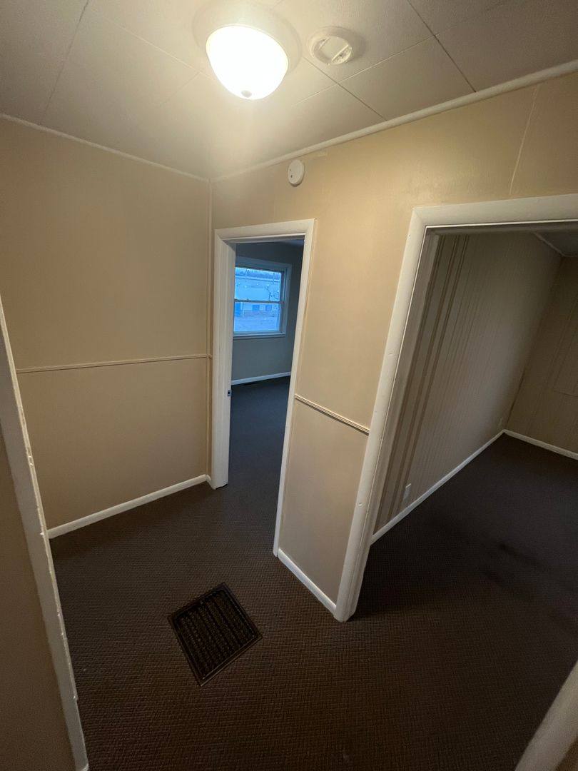 Apartment for rent at 614 E Streeter, Muncie, IN 47303