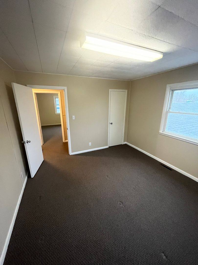 Apartment for rent at 614 E Streeter, Muncie, IN 47303